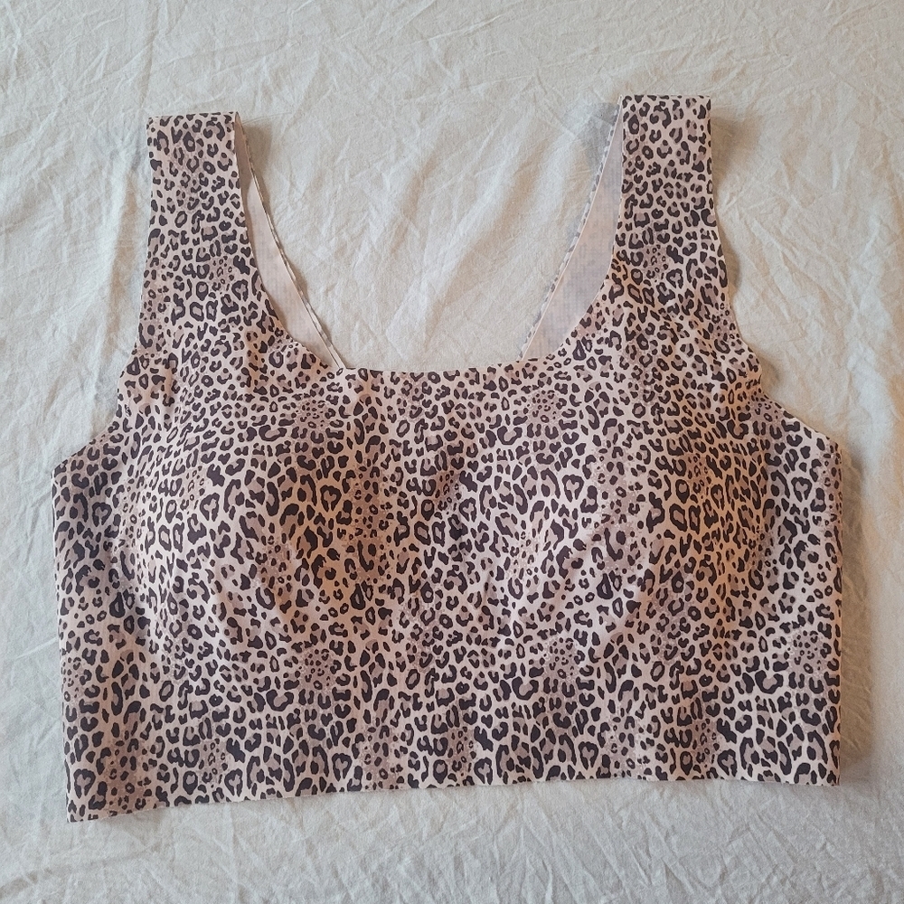 Bali Intimate / SleepWear Leopard Print Women's Top Size M